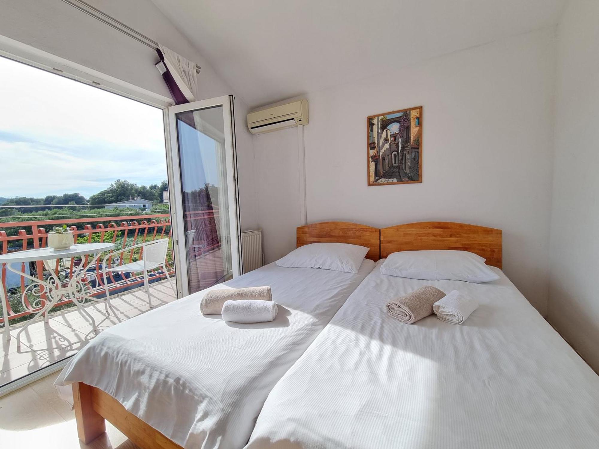 Rooms Slavica Okrug Gornji Szoba fotó